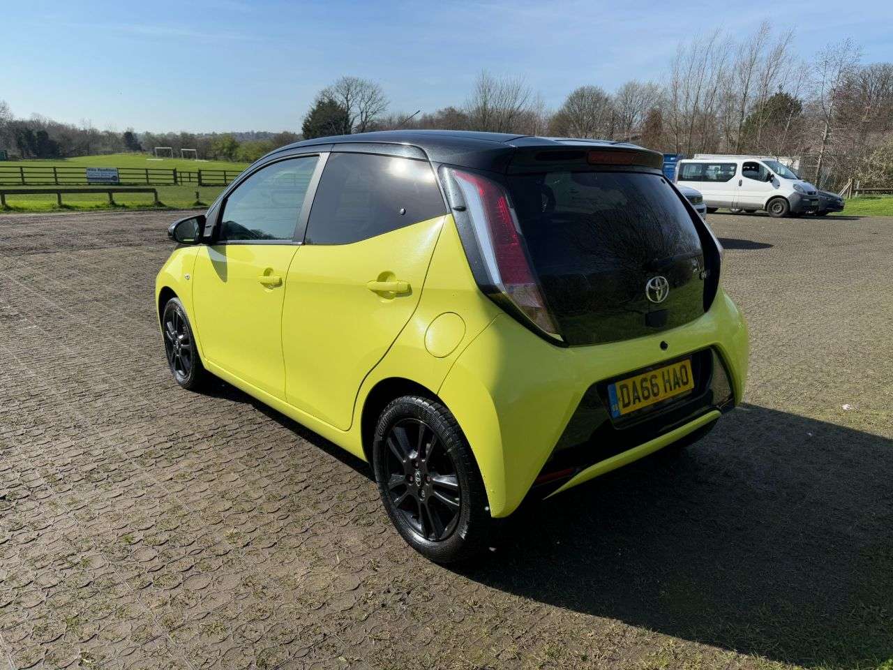 A 2016 TOYOTA AYGO 1.0 VVT-i x-cite 3 Yellow Bi-Tone Hatchback 5dr Petrol Manual Euro 6 (68 ps A 2016 TOYOTA AYGO 1.0 VVT-i x-cite 3 Yellow Bi-Tone Hatchback 5dr Petrol Manual Euro 6 (68 ps