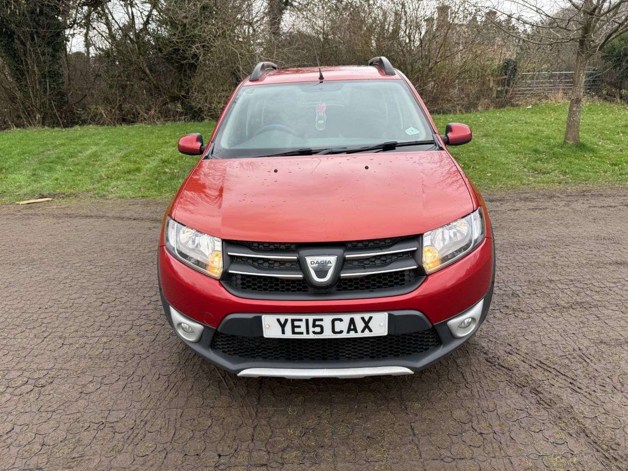A 2015 DACIA SANDERO STEPWAY 1.5 dCi Laureate Hatchback 5dr Diesel Manual Euro 5 (90 ps) A 2015 DACIA SANDERO STEPWAY 1.5 dCi Laureate Hatchback 5dr Diesel Manual Euro 5 (90 ps)