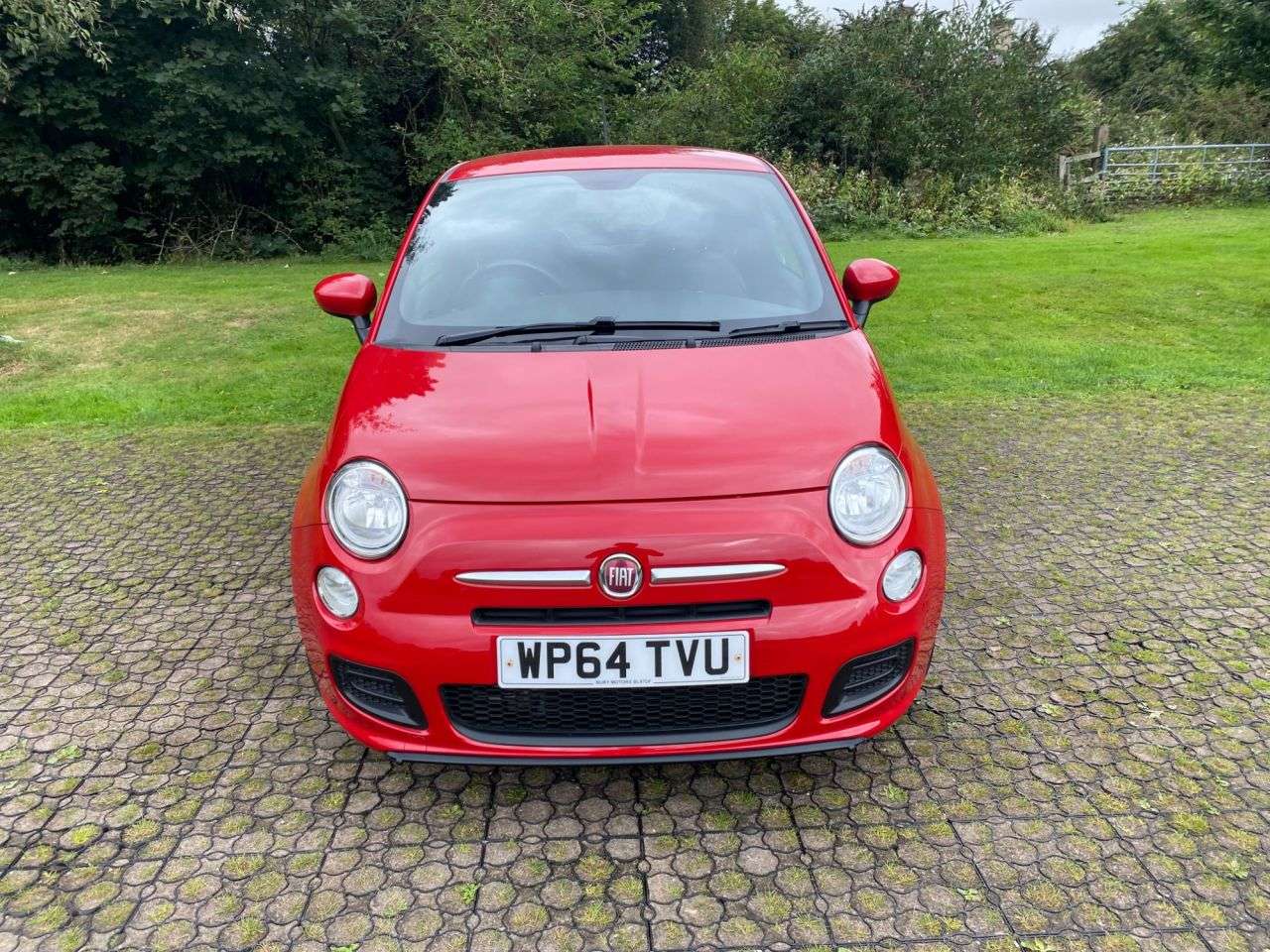 A 2014 FIAT 500 1.2 S Hatchback 3dr Petrol Manual Euro 6 (s/s) (69 bhp) Full Service Histor A 2014 FIAT 500 1.2 S Hatchback 3dr Petrol Manual Euro 6 (s/s) (69 bhp) Full Service Histor