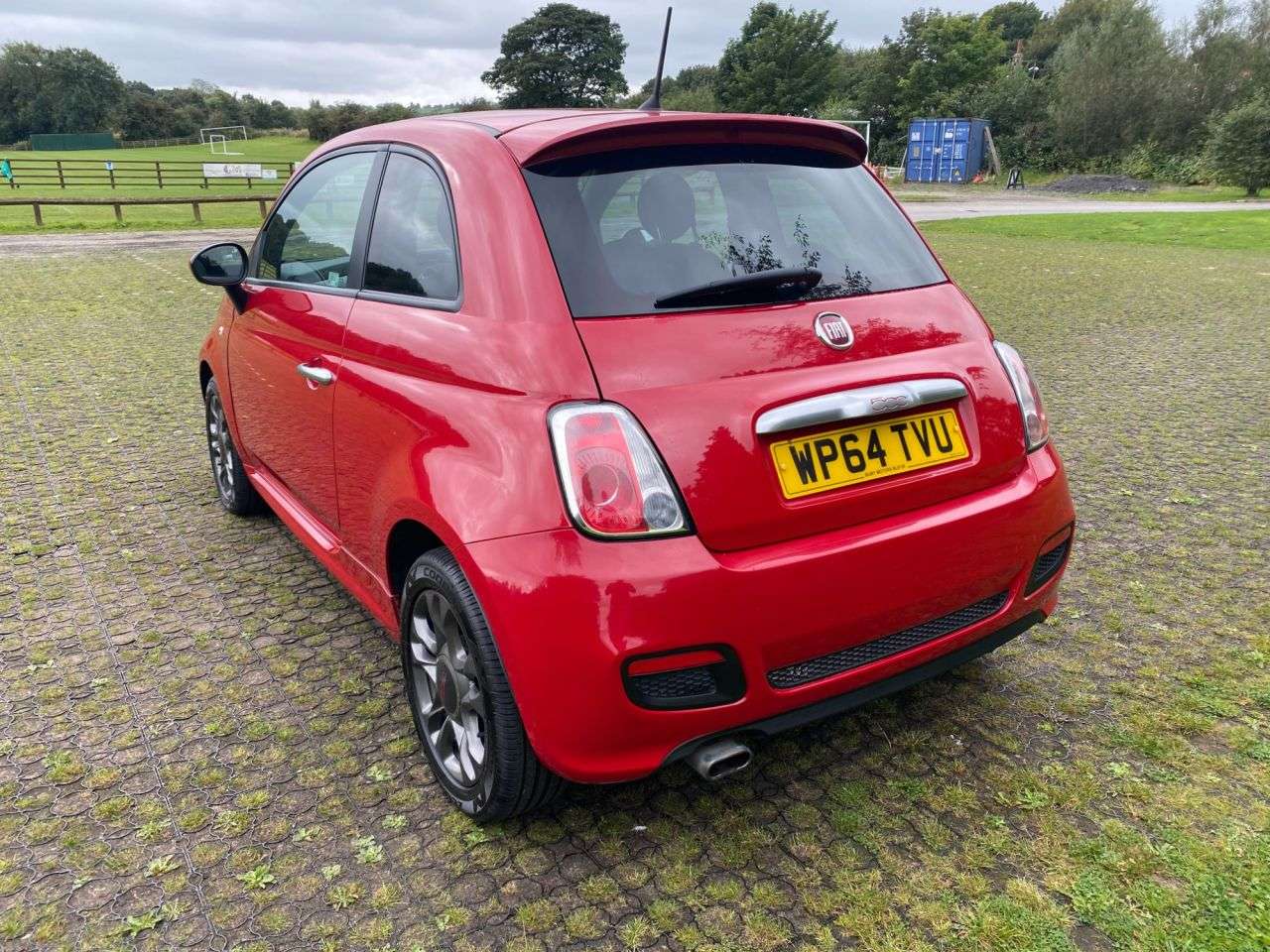 A 2014 FIAT 500 1.2 S Hatchback 3dr Petrol Manual Euro 6 (s/s) (69 bhp) Full Service Histor A 2014 FIAT 500 1.2 S Hatchback 3dr Petrol Manual Euro 6 (s/s) (69 bhp) Full Service Histor