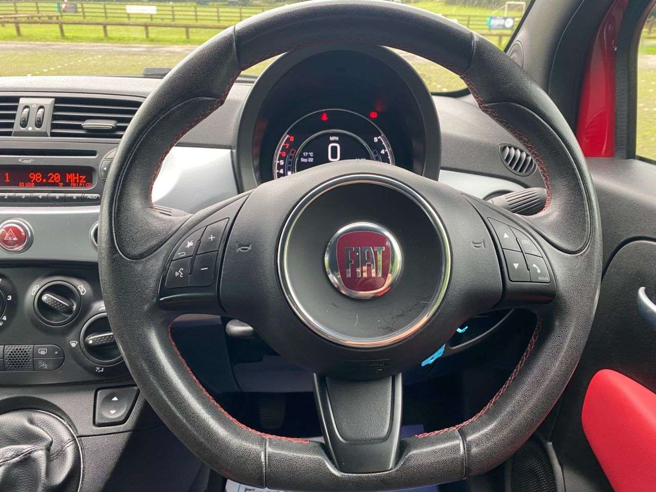 2014 FIAT 500 2014 FIAT 500