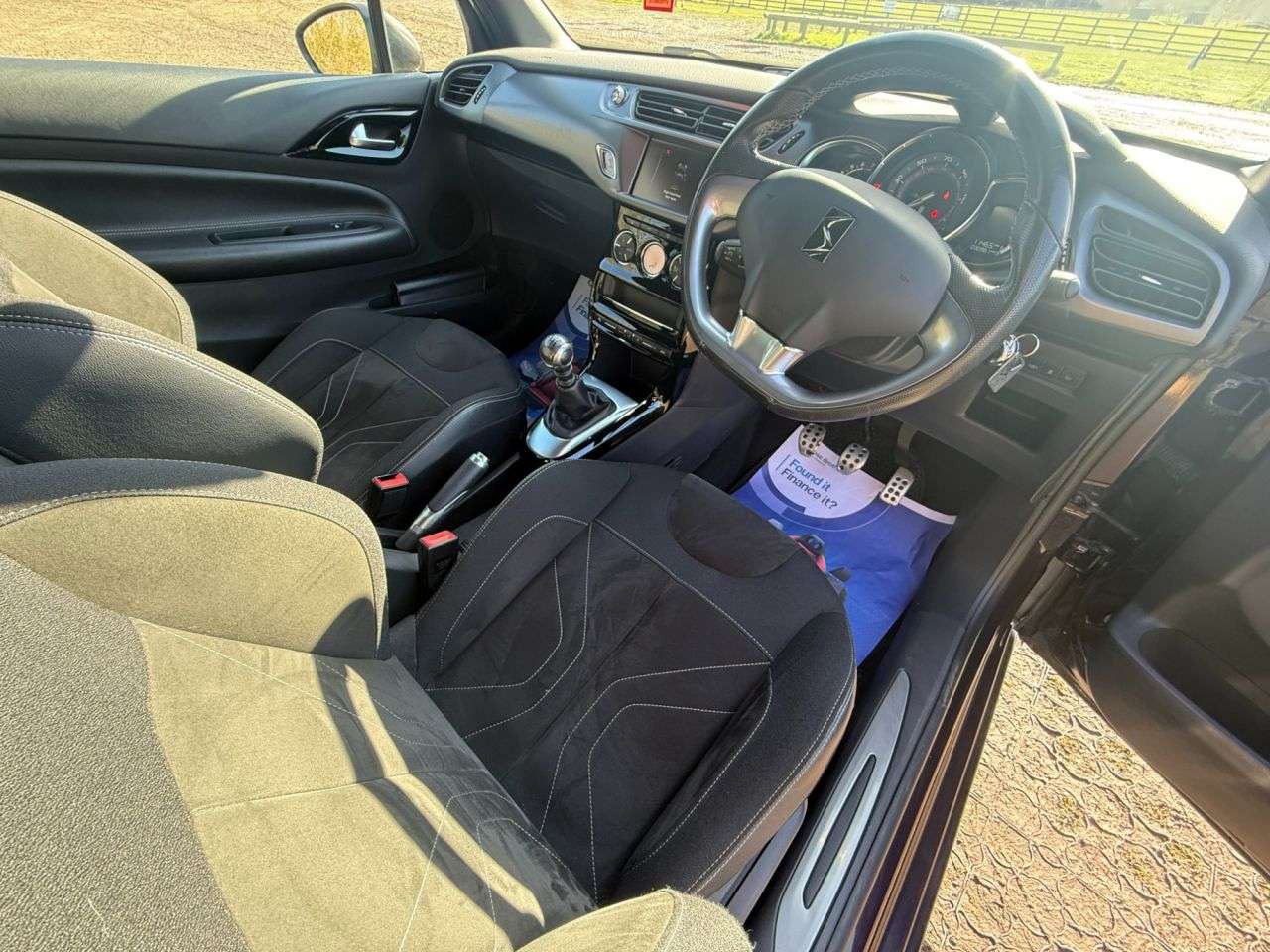 2016 DS AUTOMOBILES DS 3 CABRIO 2016 DS AUTOMOBILES DS 3 CABRIO