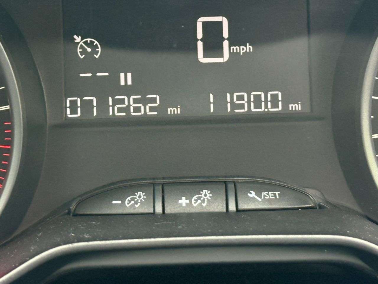 2018 PEUGEOT 208 2018 PEUGEOT 208