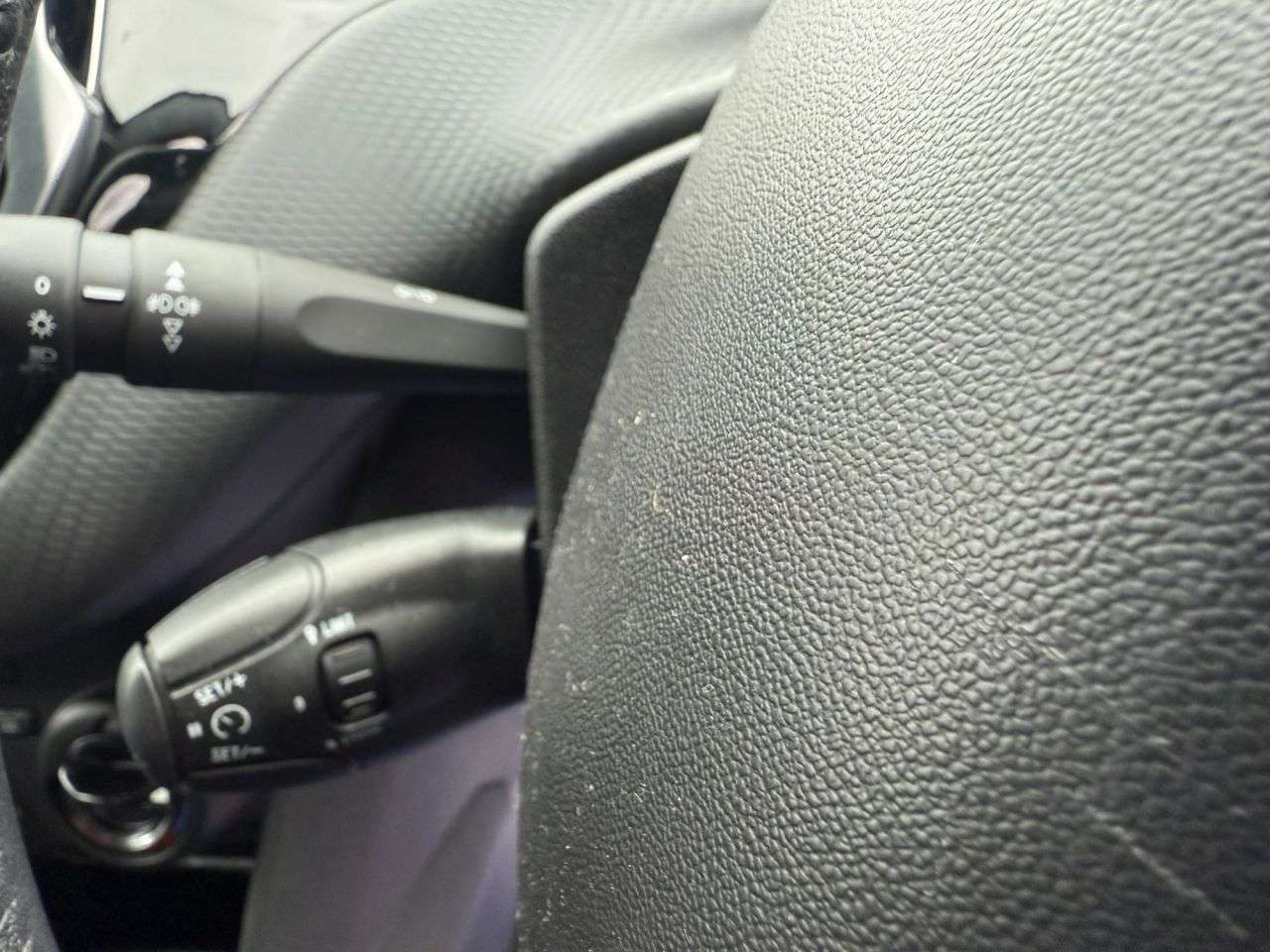 2018 PEUGEOT 208 2018 PEUGEOT 208