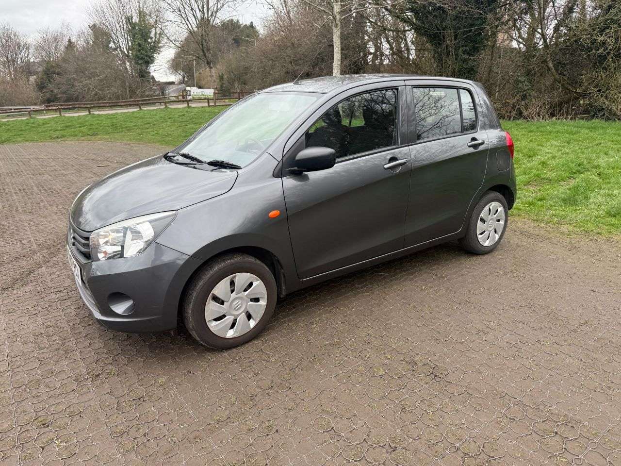 A 2017 SUZUKI CELERIO 1.0 SZ2 Hatchback 5dr Petrol Manual Euro 6 (68 ps) A 2017 SUZUKI CELERIO 1.0 SZ2 Hatchback 5dr Petrol Manual Euro 6 (68 ps)