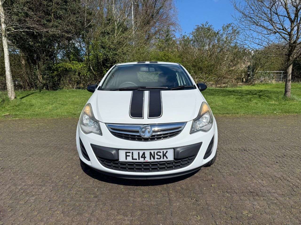 A 2014 VAUXHALL CORSA 1.2 16V Sting Hatchback 3dr Petrol Manual Euro 5 (85 ps) A 2014 VAUXHALL CORSA 1.2 16V Sting Hatchback 3dr Petrol Manual Euro 5 (85 ps)