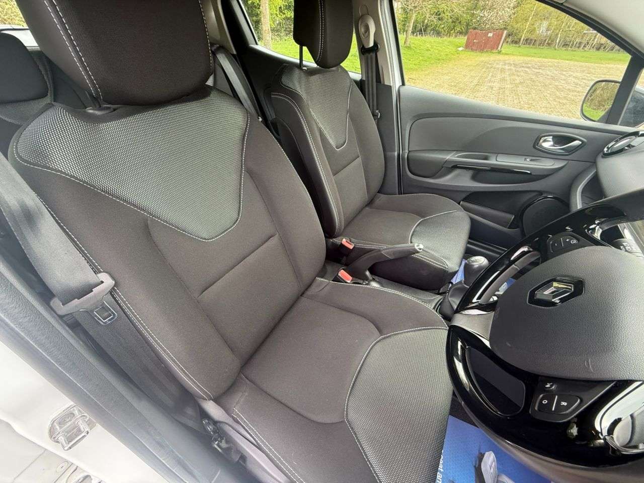 2016 RENAULT CLIO 2016 RENAULT CLIO