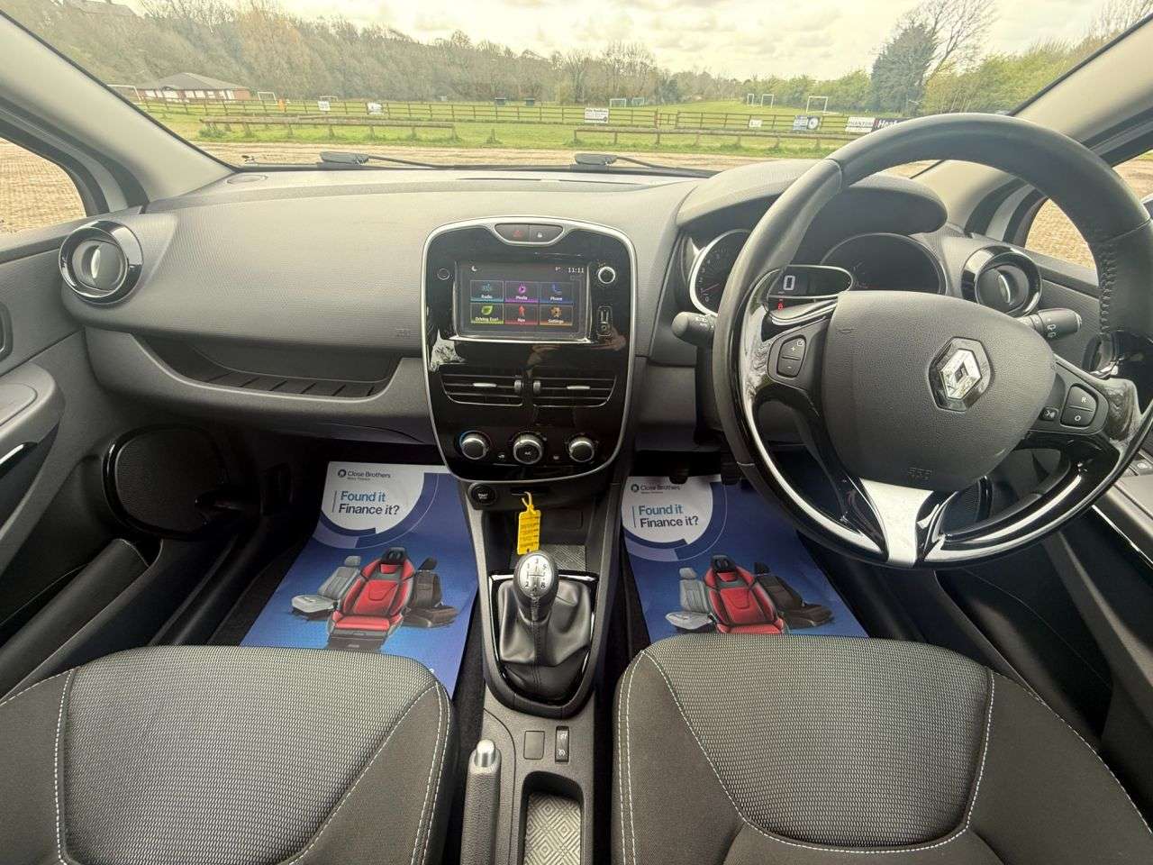 2016 RENAULT CLIO 2016 RENAULT CLIO