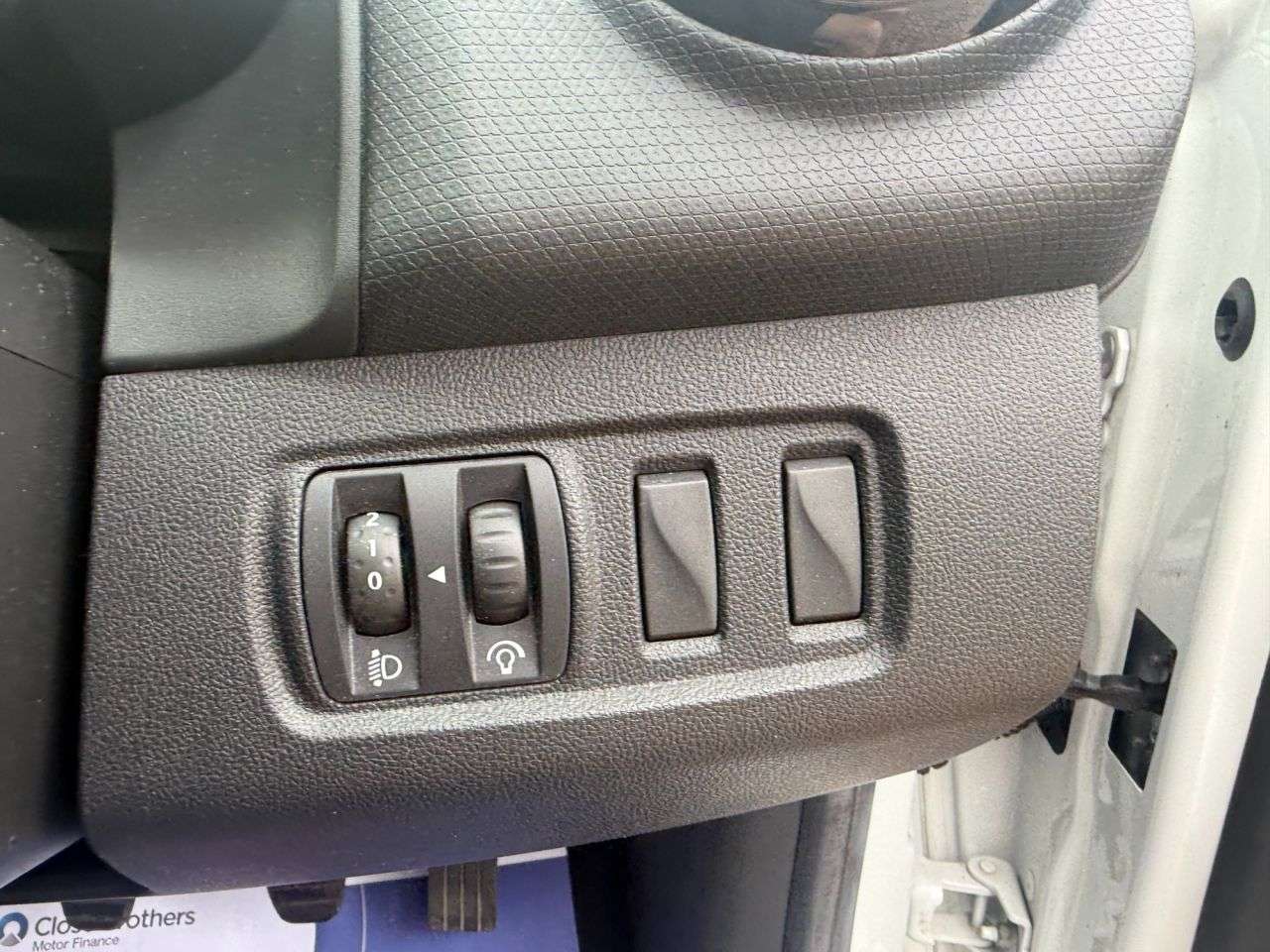 2016 RENAULT CLIO 2016 RENAULT CLIO