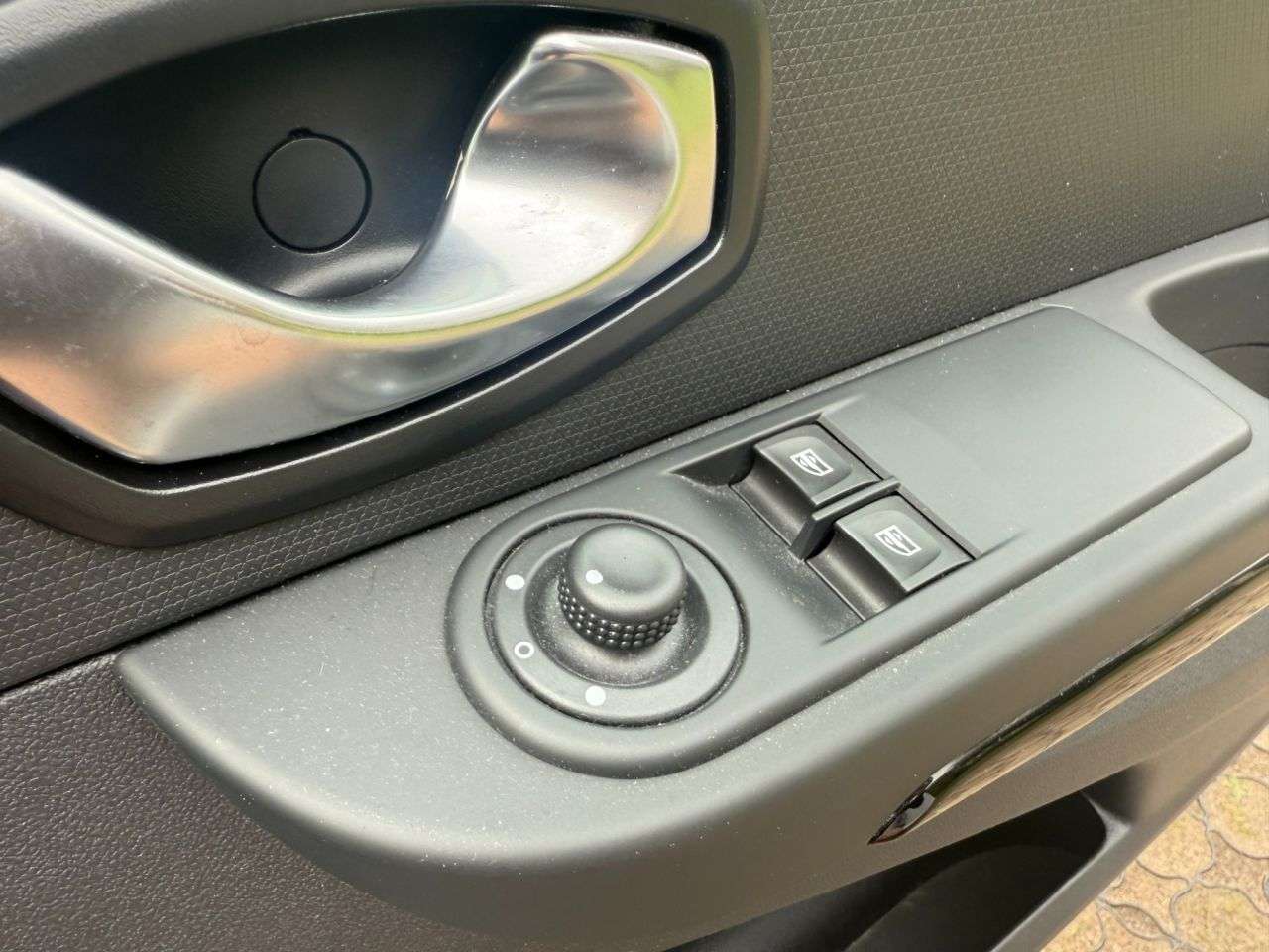 2016 RENAULT CLIO 2016 RENAULT CLIO