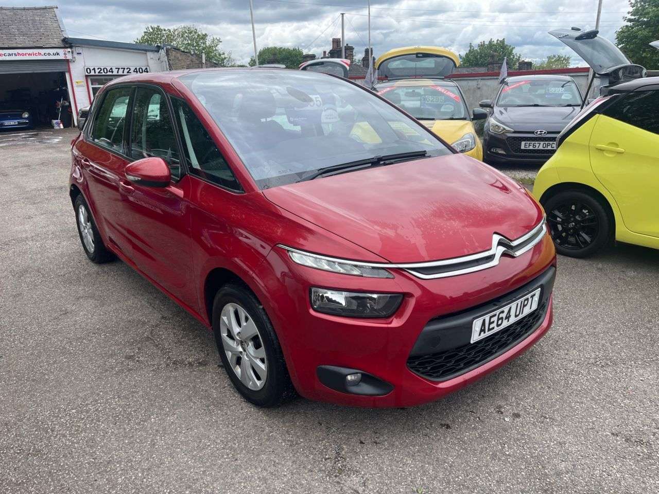 A 2014 CITROEN C4 PICASSO 1.6 e-HDi Airdream VTR+ MPV 5dr Diesel ETG6 Euro 5 (s/s) (115 ps) A 2014 CITROEN C4 PICASSO 1.6 e-HDi Airdream VTR+ MPV 5dr Diesel ETG6 Euro 5 (s/s) (115 ps)