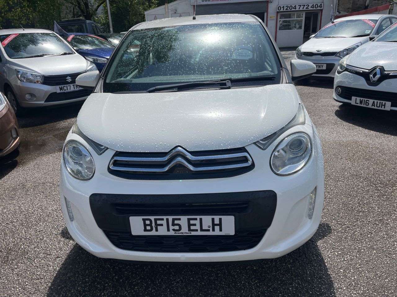 A 2015 CITROEN C1 1.0 VTi Feel Hatchback 3dr Petrol Manual Euro 5 (Euro 5) (68 ps) A 2015 CITROEN C1 1.0 VTi Feel Hatchback 3dr Petrol Manual Euro 5 (Euro 5) (68 ps)