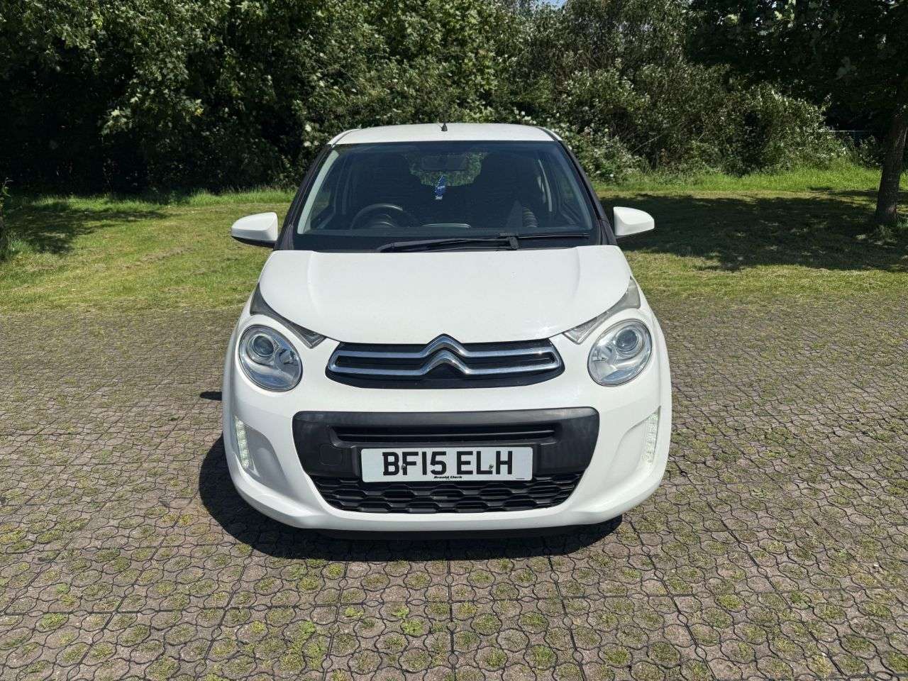 A 2015 CITROEN C1 1.0 VTi Feel Hatchback 3dr Petrol Manual Euro 5 (Euro 5) (68 ps) A 2015 CITROEN C1 1.0 VTi Feel Hatchback 3dr Petrol Manual Euro 5 (Euro 5) (68 ps)