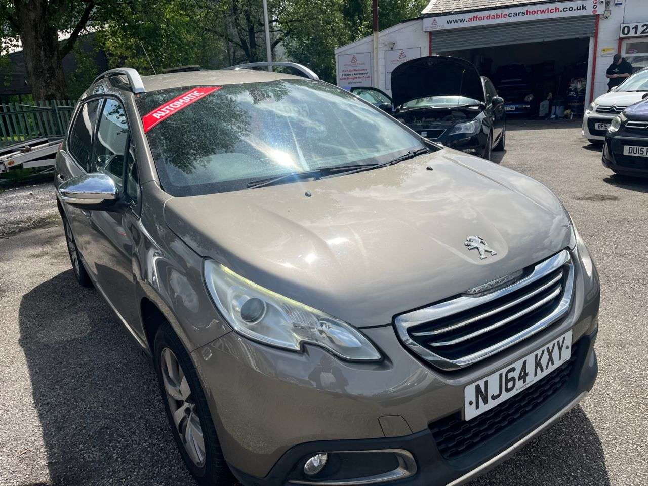A 2014 PEUGEOT 2008 1.6 e-HDi Allure SUV 5dr Diesel EGC Euro 5 (s/s) (92 ps) A 2014 PEUGEOT 2008 1.6 e-HDi Allure SUV 5dr Diesel EGC Euro 5 (s/s) (92 ps)
