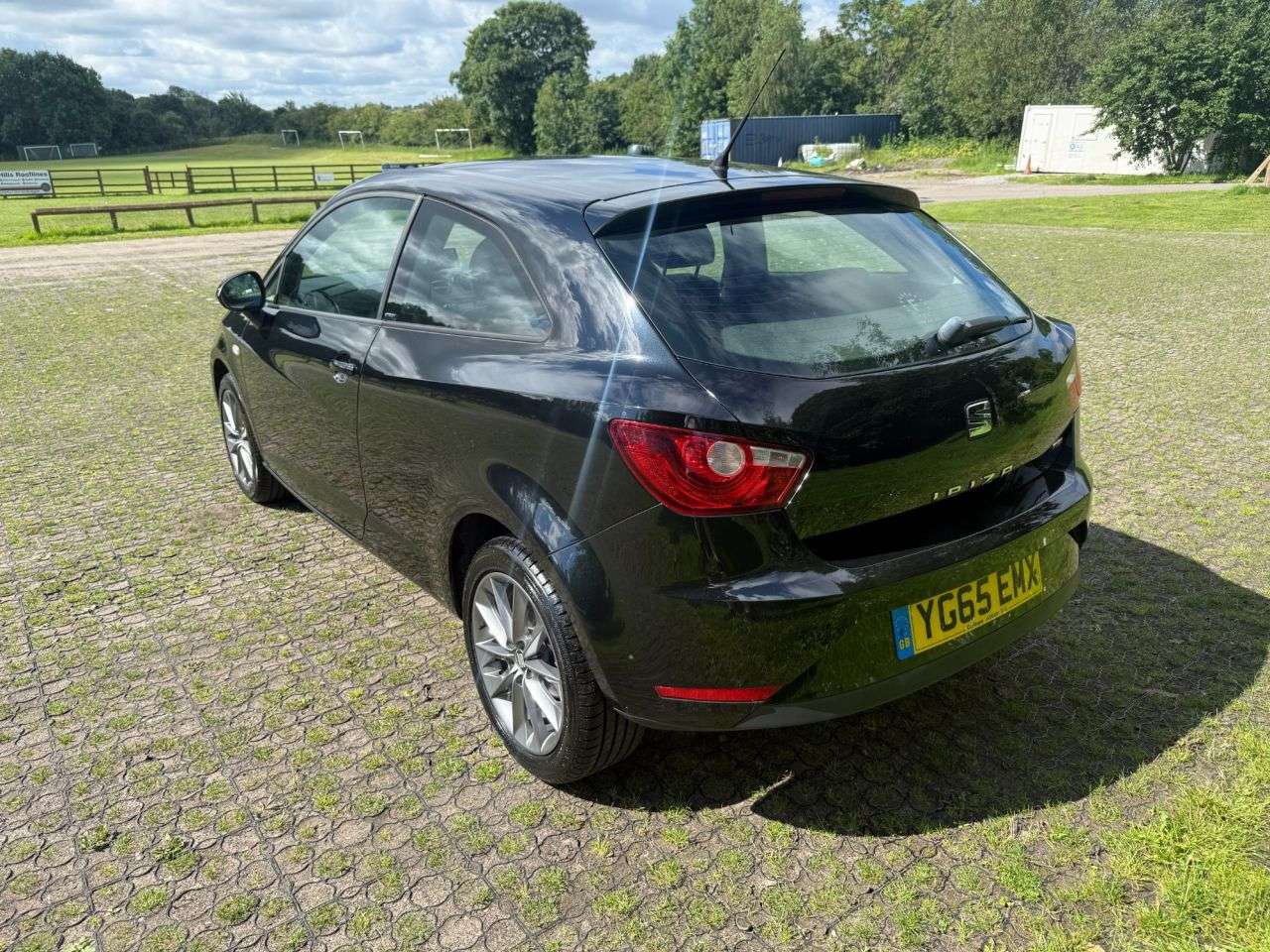 A 2015 SEAT IBIZA 1.2 TSI I TECH Sport Coupe 3dr Petrol Manual Euro 5 (105 ps) A 2015 SEAT IBIZA 1.2 TSI I TECH Sport Coupe 3dr Petrol Manual Euro 5 (105 ps)