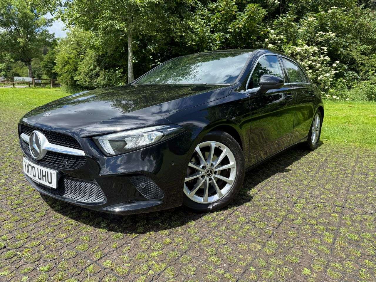 A 2020 MERCEDES-BENZ A-CLASS 1.3 A180 Sport (Executive) Hatchback 5dr Petrol 7G-DCT Euro 6 (s/s) (136 ps A 2020 MERCEDES-BENZ A-CLASS 1.3 A180 Sport (Executive) Hatchback 5dr Petrol 7G-DCT Euro 6 (s/s) (136 ps
