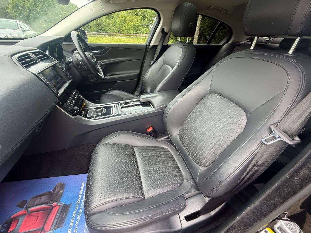 2017 JAGUAR XE 2017 JAGUAR XE