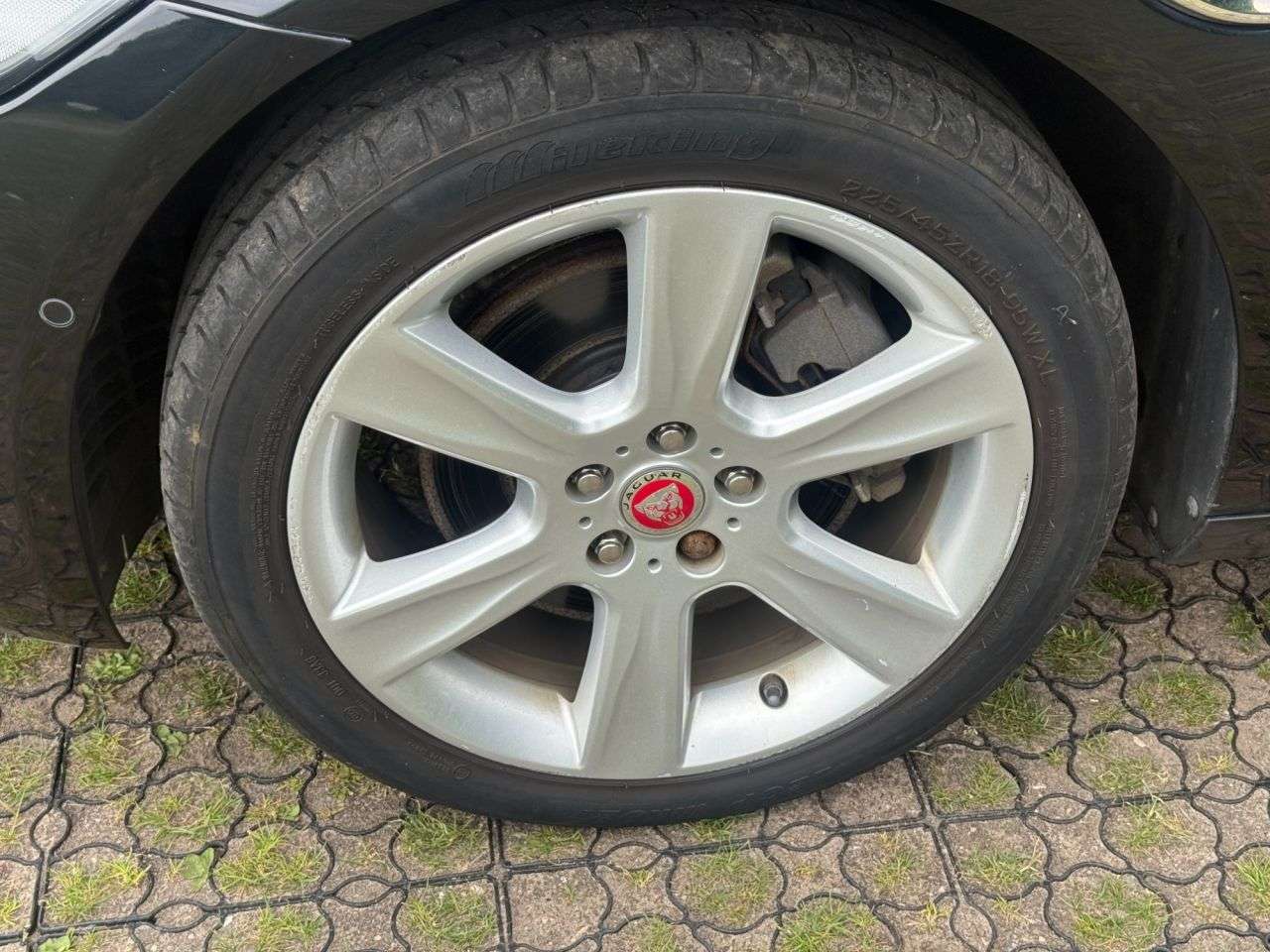 2017 JAGUAR XE 2017 JAGUAR XE