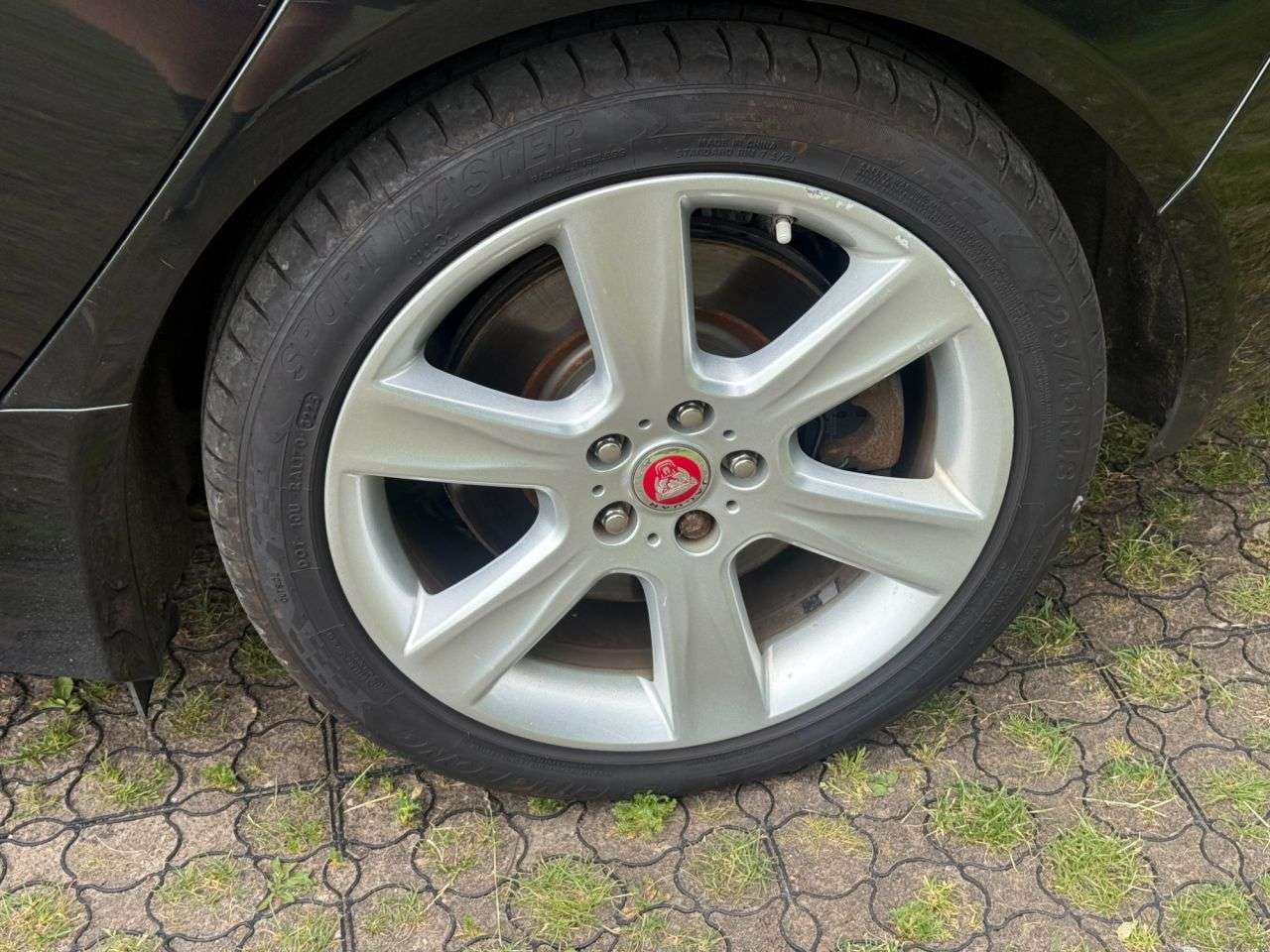 2017 JAGUAR XE 2017 JAGUAR XE