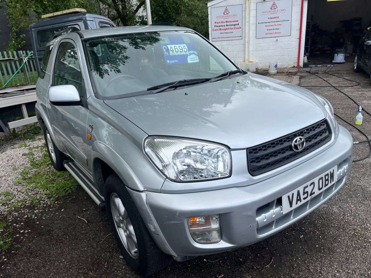 A 2002 TOYOTA RAV4 2.0 VVT-i NRG SUV 3dr Petrol Automatic 4WD (224 g/km, 147 bhp) A 2002 TOYOTA RAV4 2.0 VVT-i NRG SUV 3dr Petrol Automatic 4WD (224 g/km, 147 bhp)