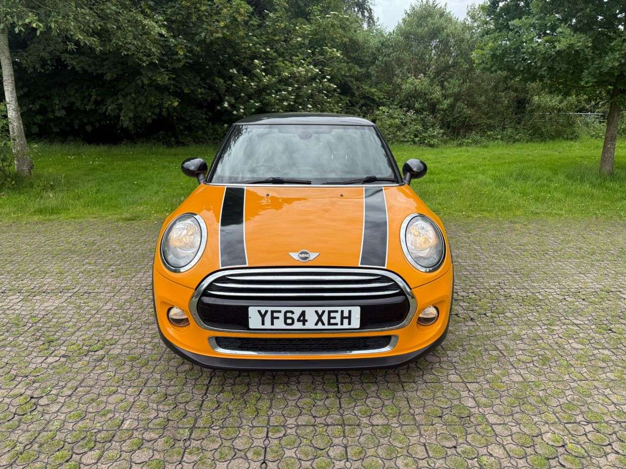 A 2014 MINI HATCH 1.5 Cooper Hatchback 3dr Petrol Auto Euro 6 (s/s) (136 ps) A 2014 MINI HATCH 1.5 Cooper Hatchback 3dr Petrol Auto Euro 6 (s/s) (136 ps)