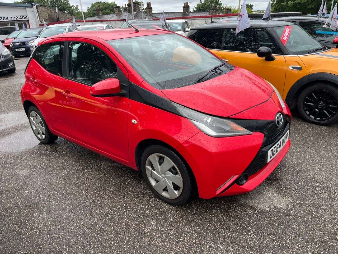 A 2014 TOYOTA AYGO 1.0 VVT-i x-play Hatchback 5dr Petrol Manual Euro 5 Euro 5 (68 ps) A 2014 TOYOTA AYGO 1.0 VVT-i x-play Hatchback 5dr Petrol Manual Euro 5 Euro 5 (68 ps)