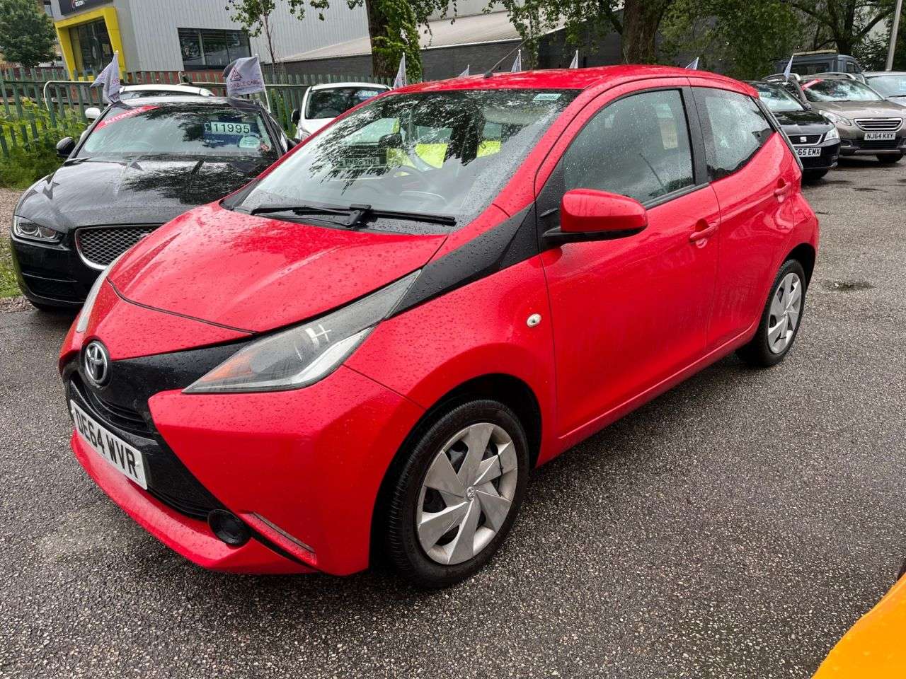 A 2014 TOYOTA AYGO 1.0 VVT-i x-play Hatchback 5dr Petrol Manual Euro 5 Euro 5 (68 ps) A 2014 TOYOTA AYGO 1.0 VVT-i x-play Hatchback 5dr Petrol Manual Euro 5 Euro 5 (68 ps)