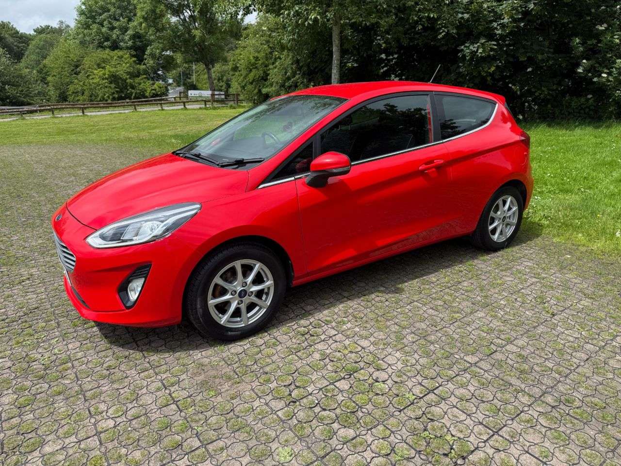 A 2018 FORD FIESTA 1.1 Ti-VCT Zetec Hatchback 3dr Petrol Manual Euro 6 (s/s) (85 ps) A 2018 FORD FIESTA 1.1 Ti-VCT Zetec Hatchback 3dr Petrol Manual Euro 6 (s/s) (85 ps)