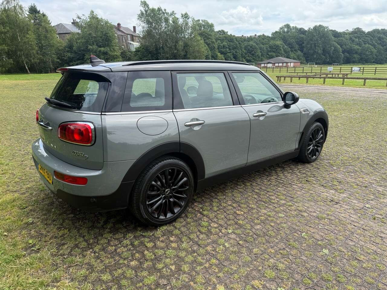 2018 MINI CLUBMAN 2018 MINI CLUBMAN