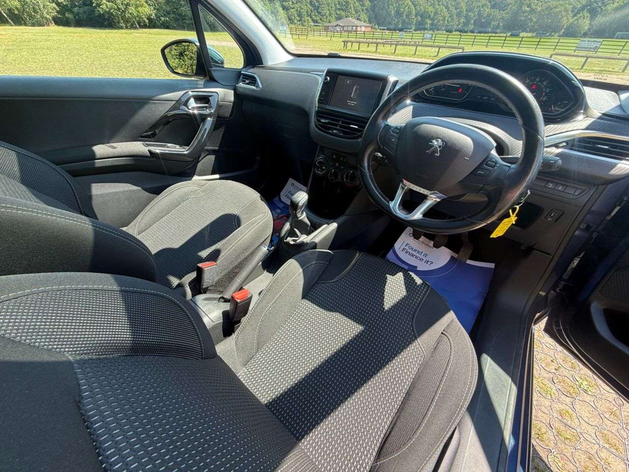 2016 PEUGEOT 208 2016 PEUGEOT 208