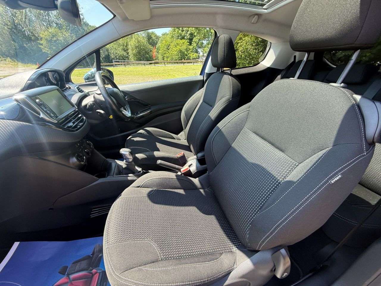 2016 PEUGEOT 208 2016 PEUGEOT 208
