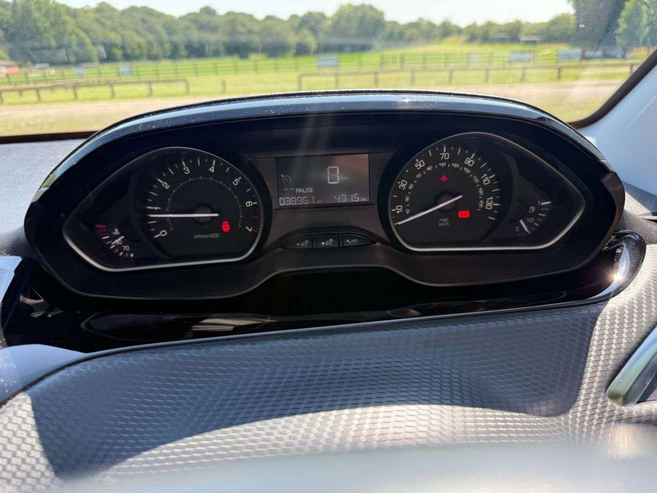 2016 PEUGEOT 208 2016 PEUGEOT 208