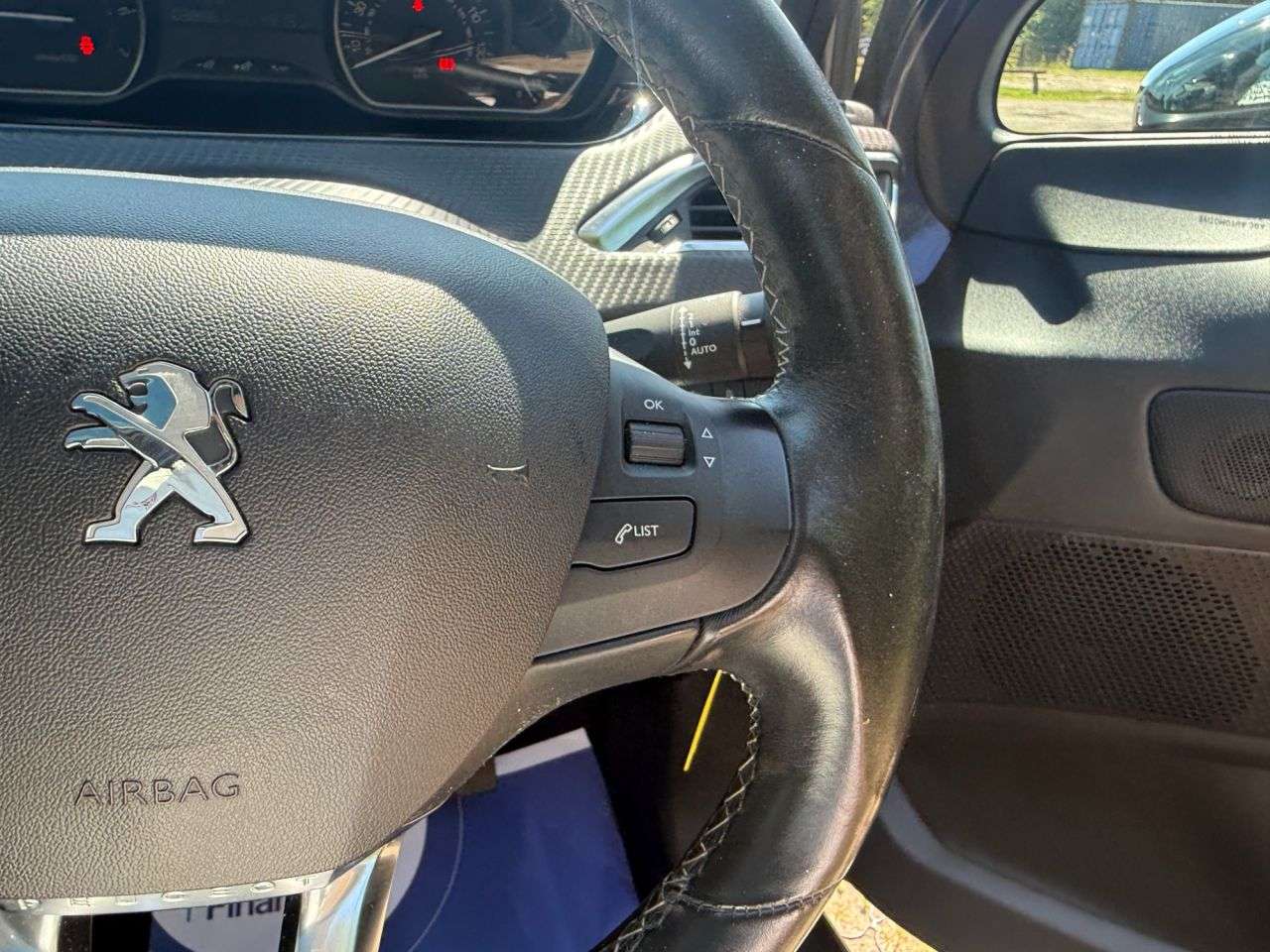 2016 PEUGEOT 208 2016 PEUGEOT 208