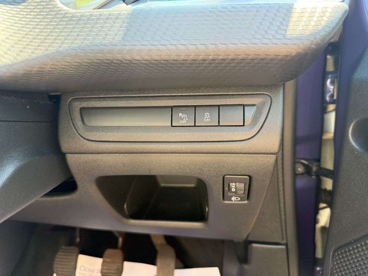 2016 PEUGEOT 208 2016 PEUGEOT 208