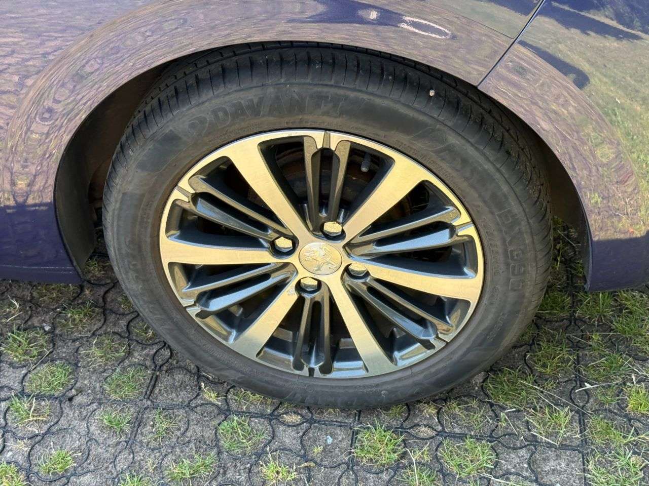2016 PEUGEOT 208 2016 PEUGEOT 208