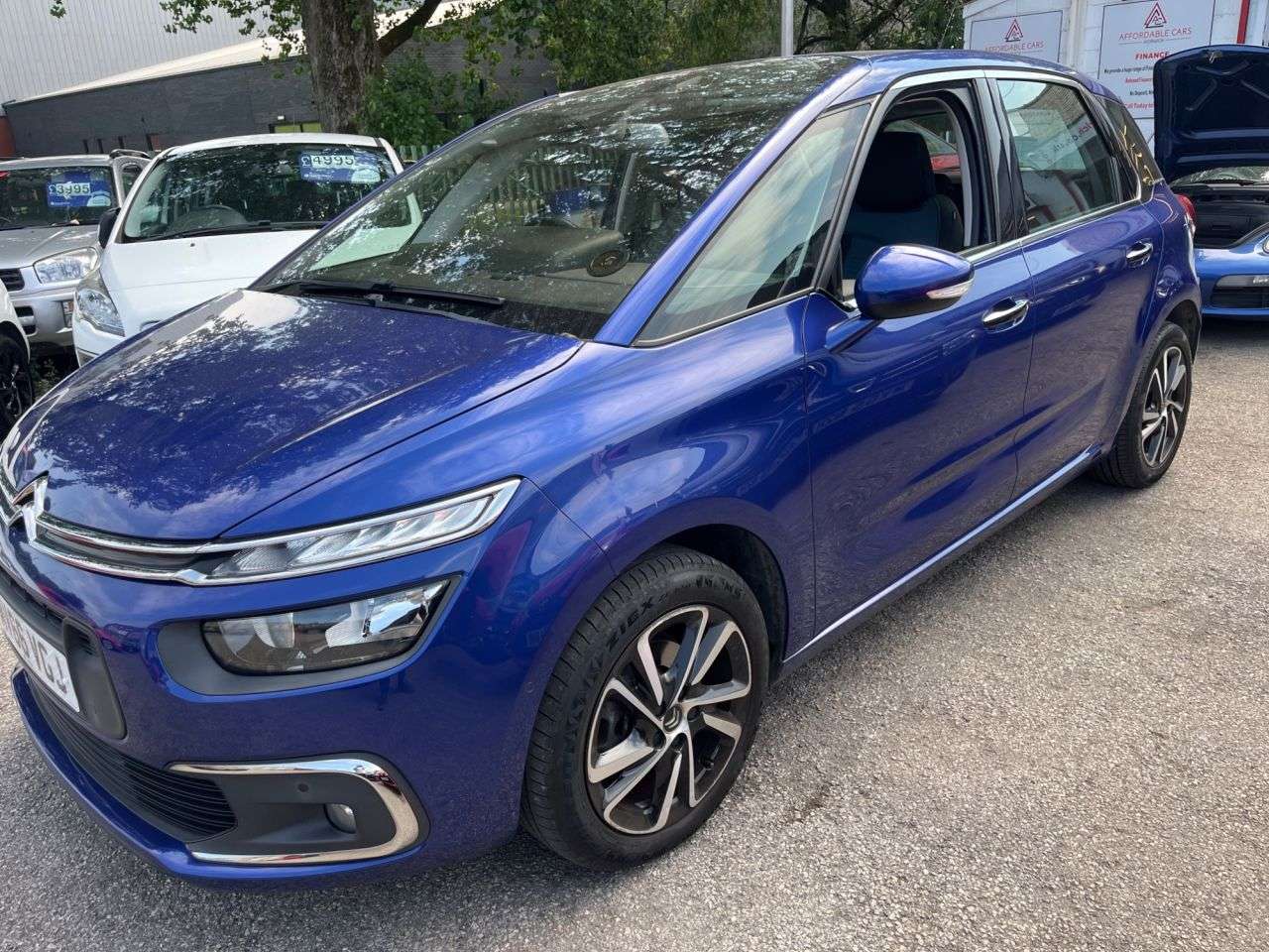 A 2016 CITROEN C4 PICASSO 1.2 PureTech Feel MPV 5dr Petrol Manual Euro 6 (s/s) (130 ps) A 2016 CITROEN C4 PICASSO 1.2 PureTech Feel MPV 5dr Petrol Manual Euro 6 (s/s) (130 ps)