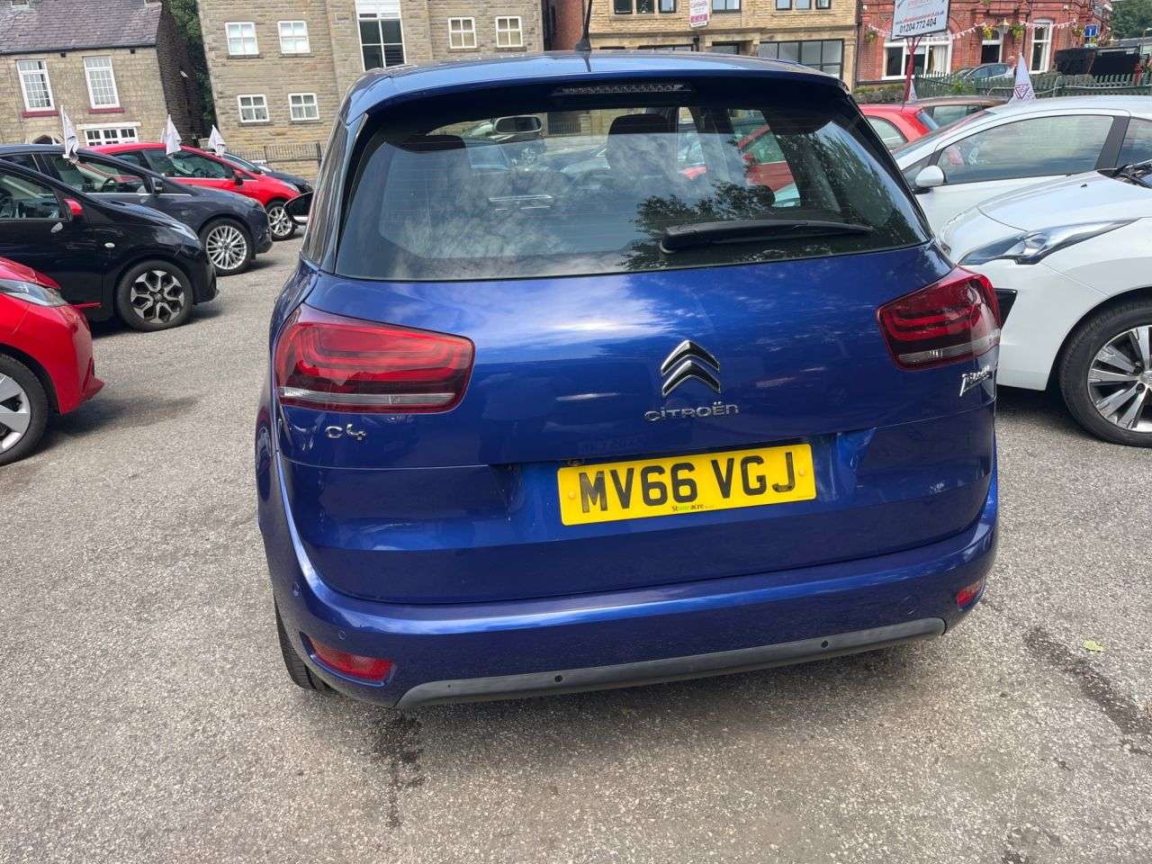 A 2016 CITROEN C4 PICASSO 1.2 PureTech Feel MPV 5dr Petrol Manual Euro 6 (s/s) (130 ps) A 2016 CITROEN C4 PICASSO 1.2 PureTech Feel MPV 5dr Petrol Manual Euro 6 (s/s) (130 ps)