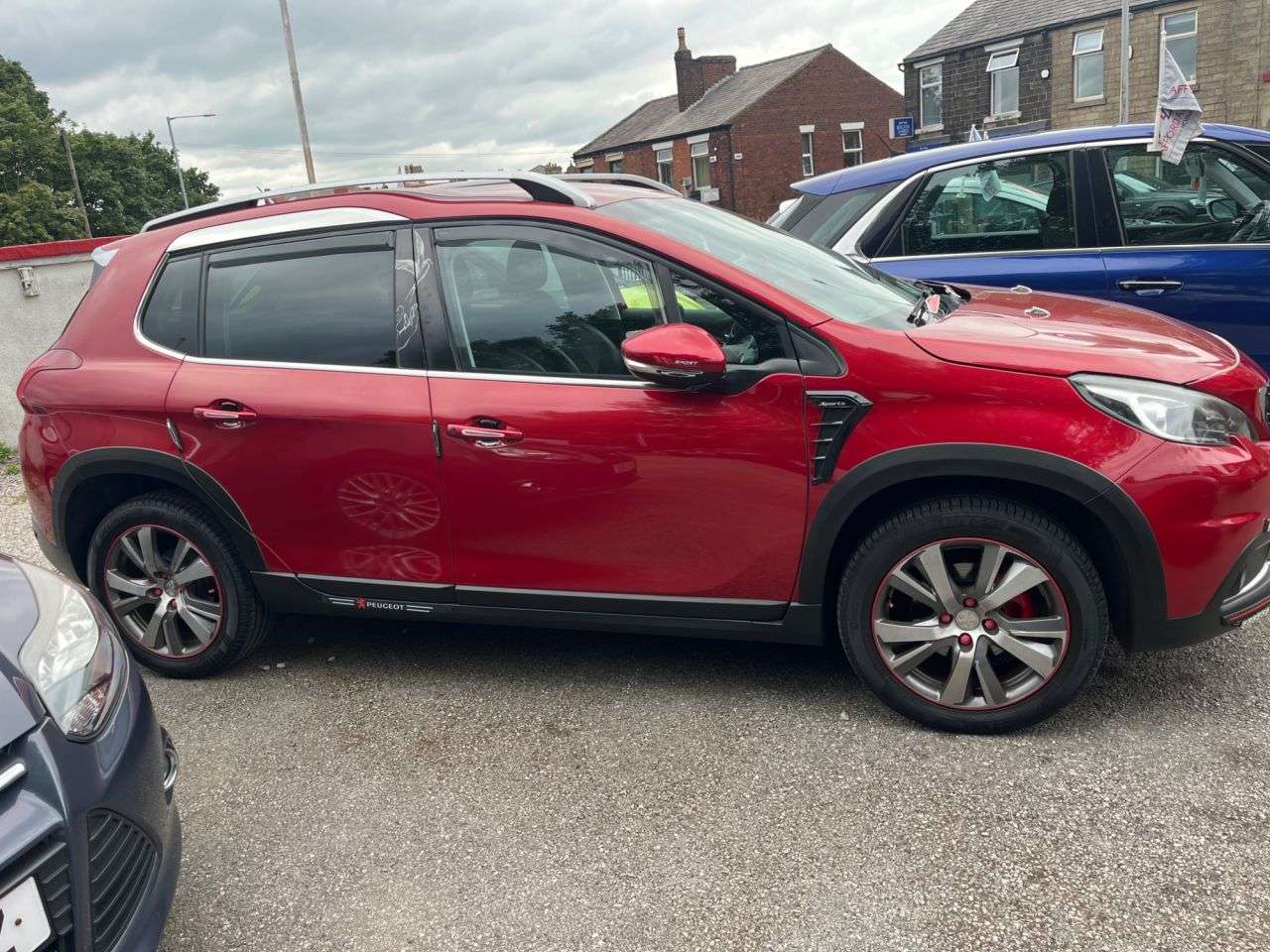 A 2016 PEUGEOT 2008 1.2 PureTech Allure SUV 5dr Petrol Manual Euro 6 (s/s) (110 ps) A 2016 PEUGEOT 2008 1.2 PureTech Allure SUV 5dr Petrol Manual Euro 6 (s/s) (110 ps)