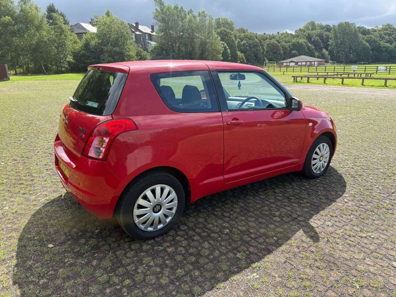 2011 SUZUKI SWIFT 2011 SUZUKI SWIFT