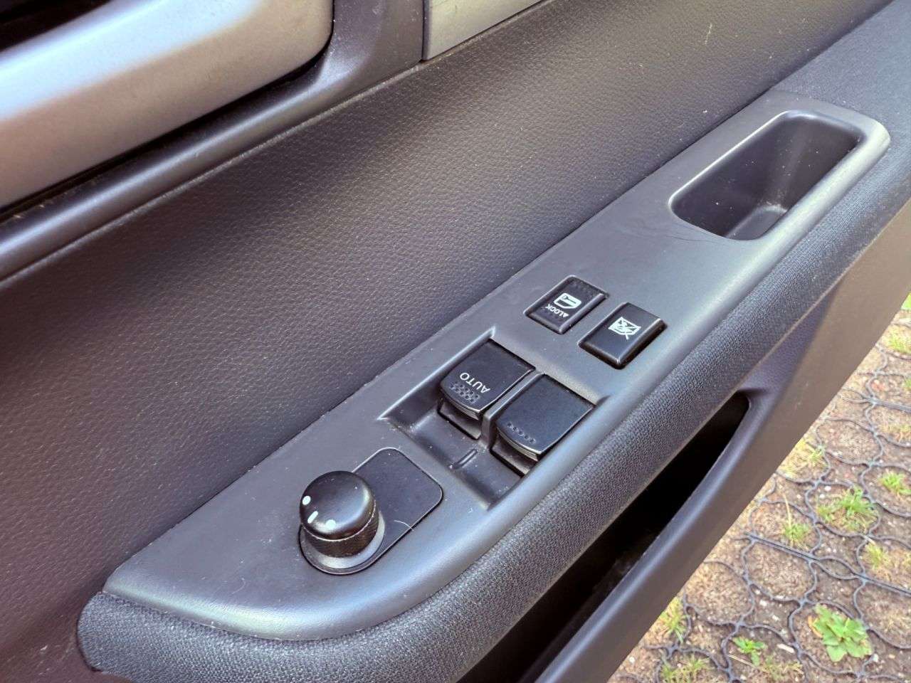 2011 SUZUKI SWIFT 2011 SUZUKI SWIFT