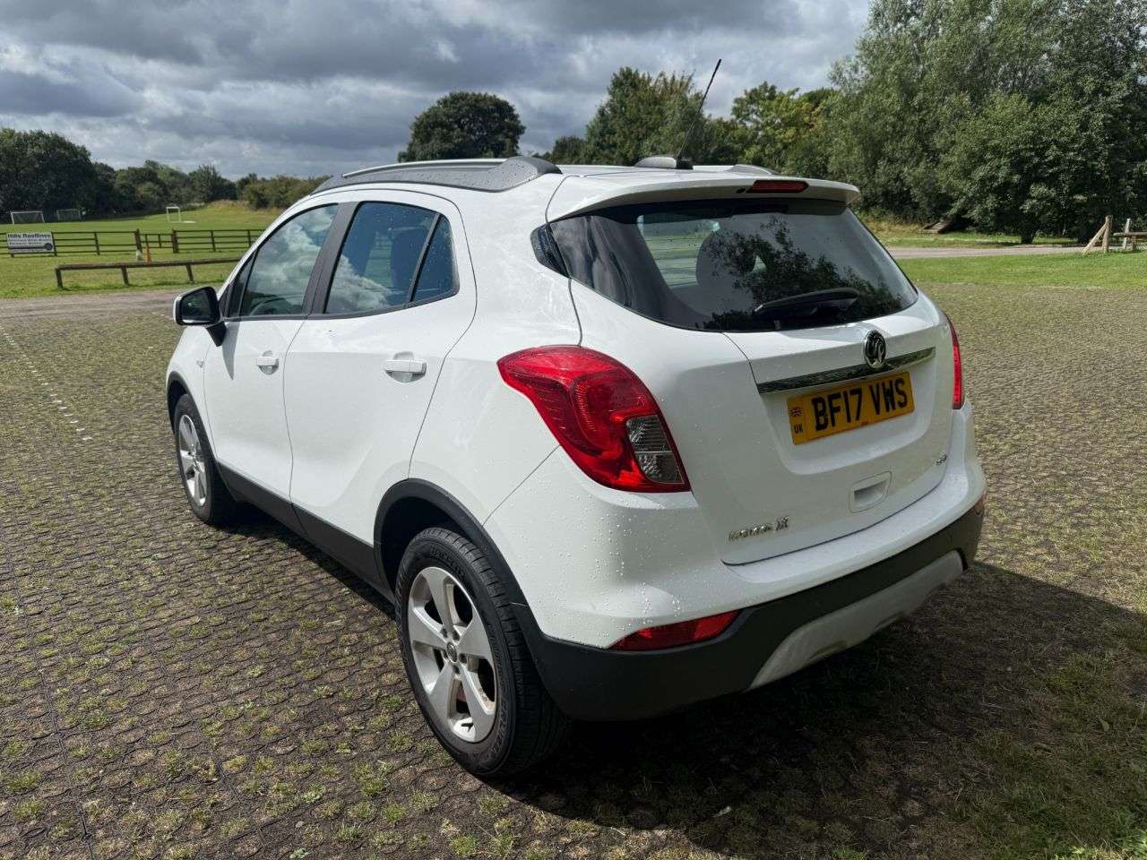 A 2017 VAUXHALL MOKKA X 1.6 CDTi ecoFLEX Design Nav SUV 5dr Diesel Manual Euro 6 (s/s) 17in Alloy ( A 2017 VAUXHALL MOKKA X 1.6 CDTi ecoFLEX Design Nav SUV 5dr Diesel Manual Euro 6 (s/s) 17in Alloy (