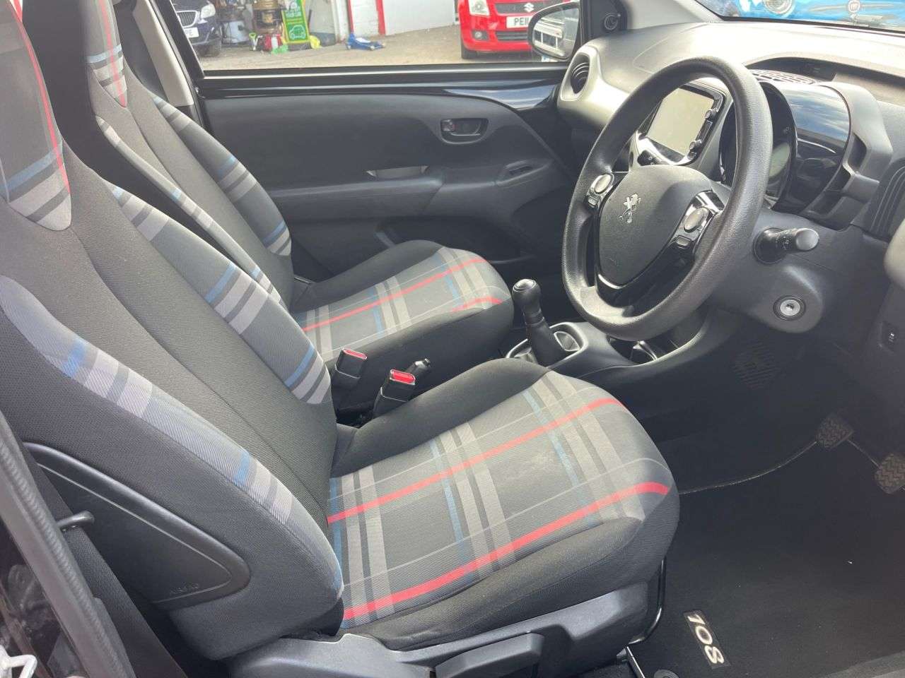 2015 PEUGEOT 108 2015 PEUGEOT 108