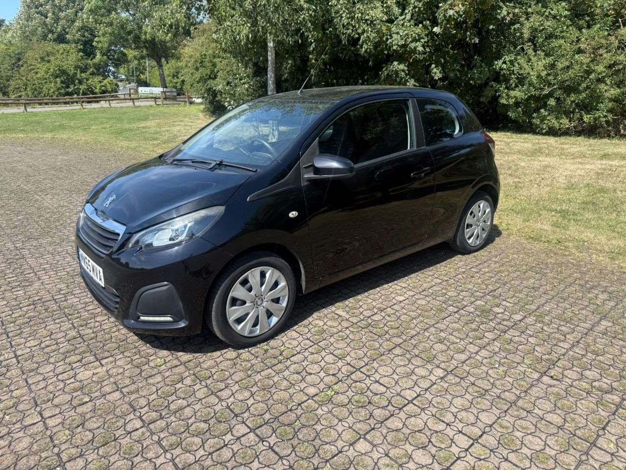 A 2015 PEUGEOT 108 1.0 Active Hatchback 3dr Petrol Manual Euro 6 (68 ps) A 2015 PEUGEOT 108 1.0 Active Hatchback 3dr Petrol Manual Euro 6 (68 ps)