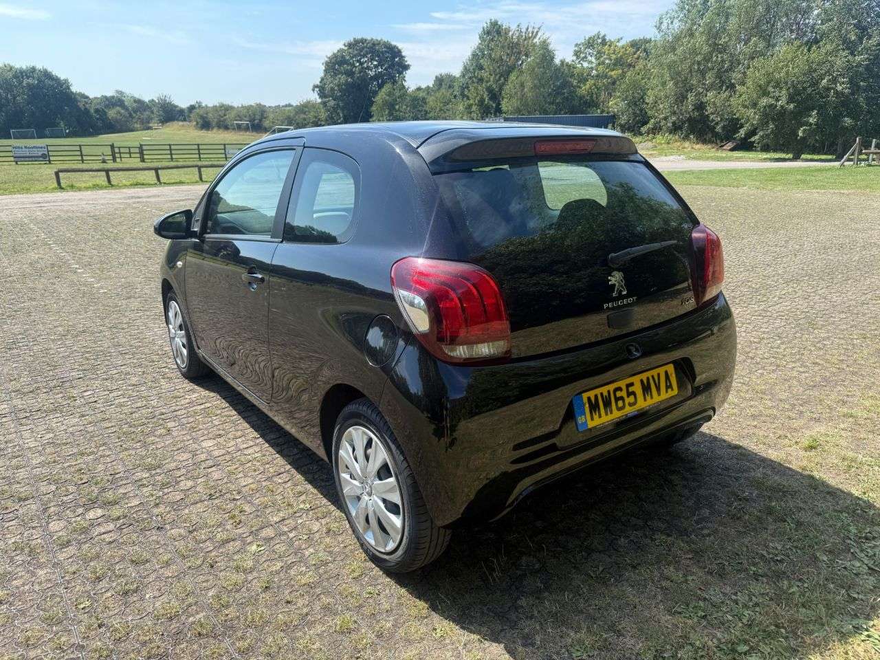 A 2015 PEUGEOT 108 1.0 Active Hatchback 3dr Petrol Manual Euro 6 (68 ps) A 2015 PEUGEOT 108 1.0 Active Hatchback 3dr Petrol Manual Euro 6 (68 ps)