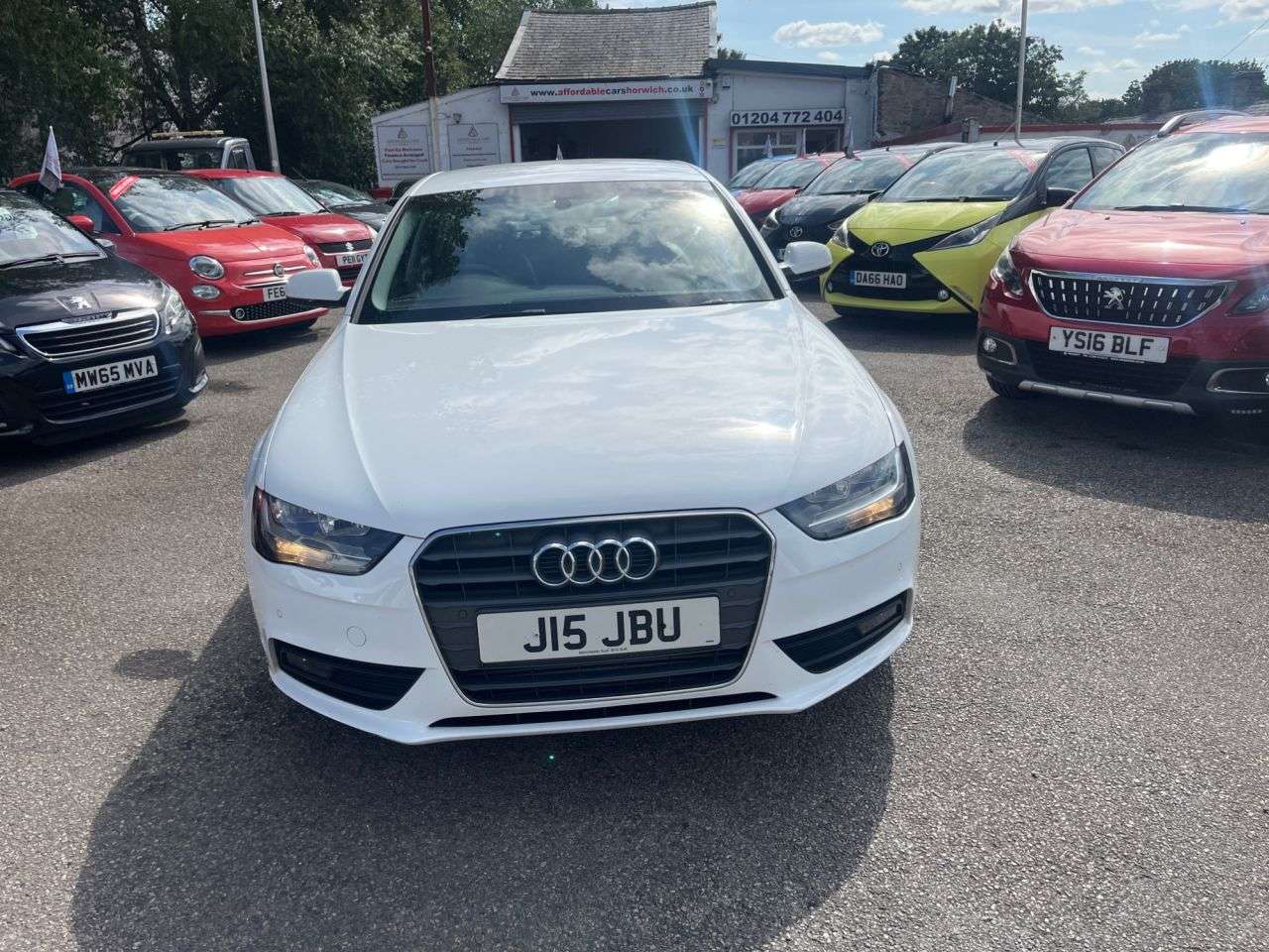 A 2014 AUDI A4 1.8 TFSI SE Technik Saloon 4dr Petrol Manual Euro 5 (s/s) (120 ps) A 2014 AUDI A4 1.8 TFSI SE Technik Saloon 4dr Petrol Manual Euro 5 (s/s) (120 ps)