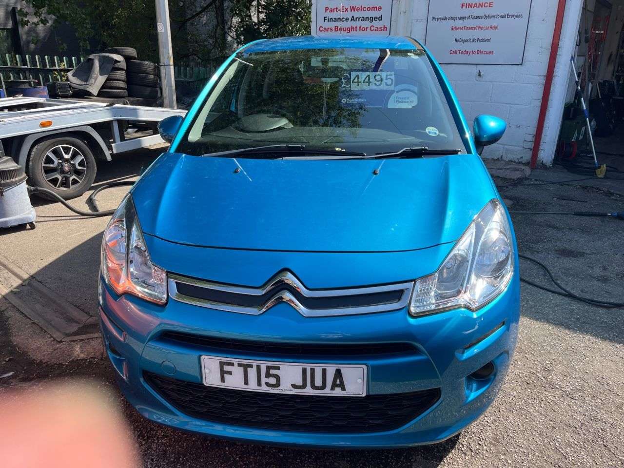 A 2015 CITROEN C3 1.2 PureTech VTR+ Hatchback 5dr Petrol Manual Euro 6 (82 ps) A 2015 CITROEN C3 1.2 PureTech VTR+ Hatchback 5dr Petrol Manual Euro 6 (82 ps)