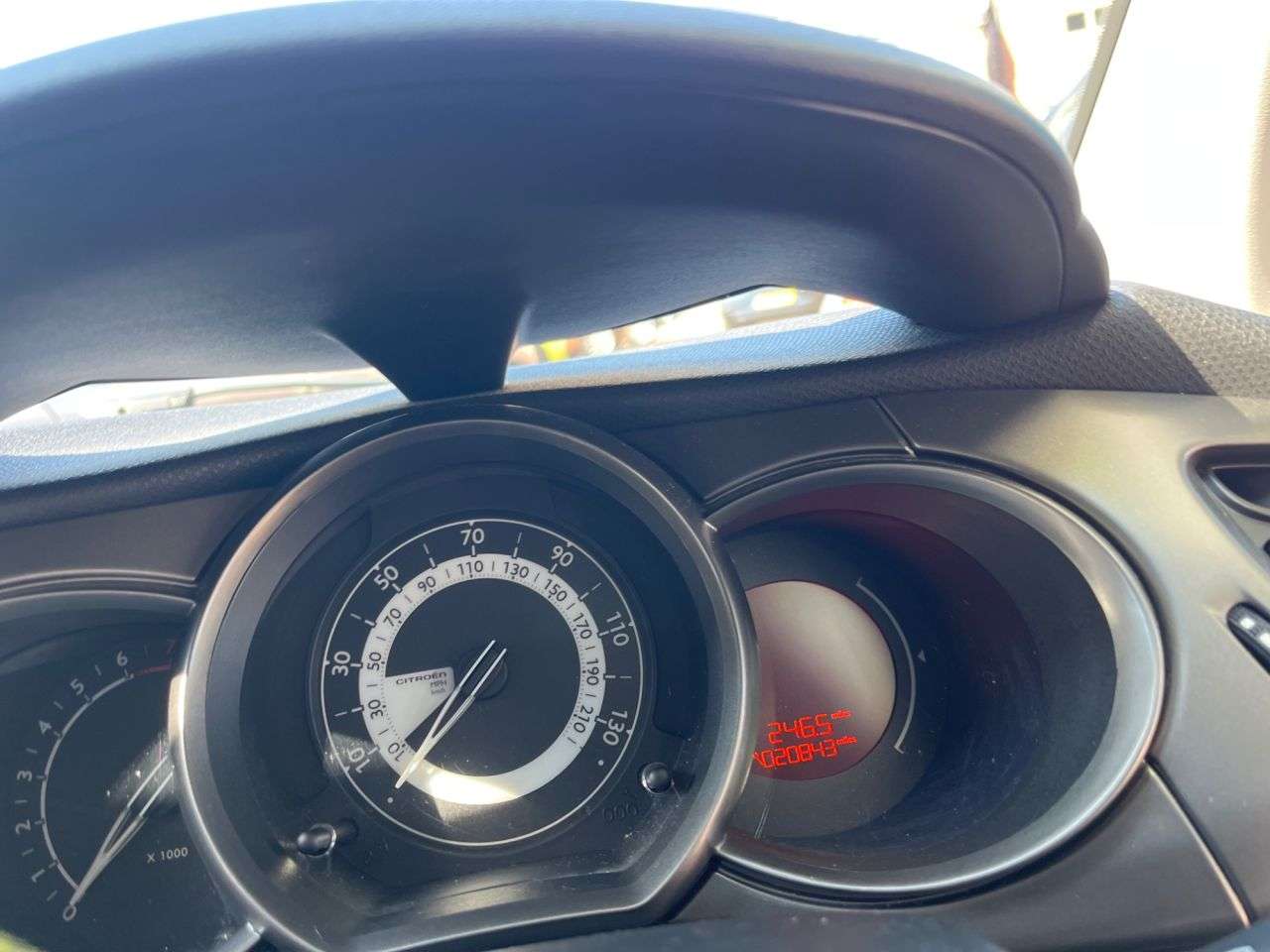 A 2015 CITROEN C3 1.2 PureTech VTR+ Hatchback 5dr Petrol Manual Euro 6 (82 ps) A 2015 CITROEN C3 1.2 PureTech VTR+ Hatchback 5dr Petrol Manual Euro 6 (82 ps)