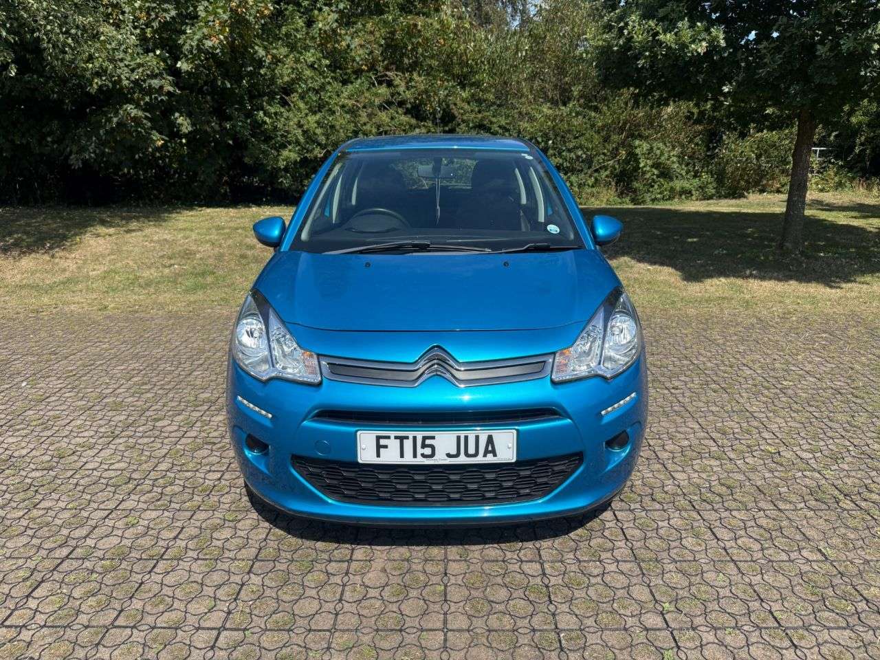 A 2015 CITROEN C3 1.2 PureTech VTR+ Hatchback 5dr Petrol Manual Euro 6 (82 ps) A 2015 CITROEN C3 1.2 PureTech VTR+ Hatchback 5dr Petrol Manual Euro 6 (82 ps)