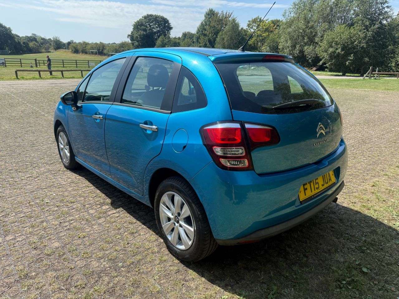 A 2015 CITROEN C3 1.2 PureTech VTR+ Hatchback 5dr Petrol Manual Euro 6 (82 ps) A 2015 CITROEN C3 1.2 PureTech VTR+ Hatchback 5dr Petrol Manual Euro 6 (82 ps)
