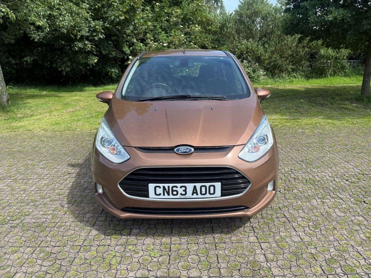 A 2013 FORD B-MAX 1.6 Titanium MPV 5dr Petrol Powershift Euro 5 (105 ps) A 2013 FORD B-MAX 1.6 Titanium MPV 5dr Petrol Powershift Euro 5 (105 ps)